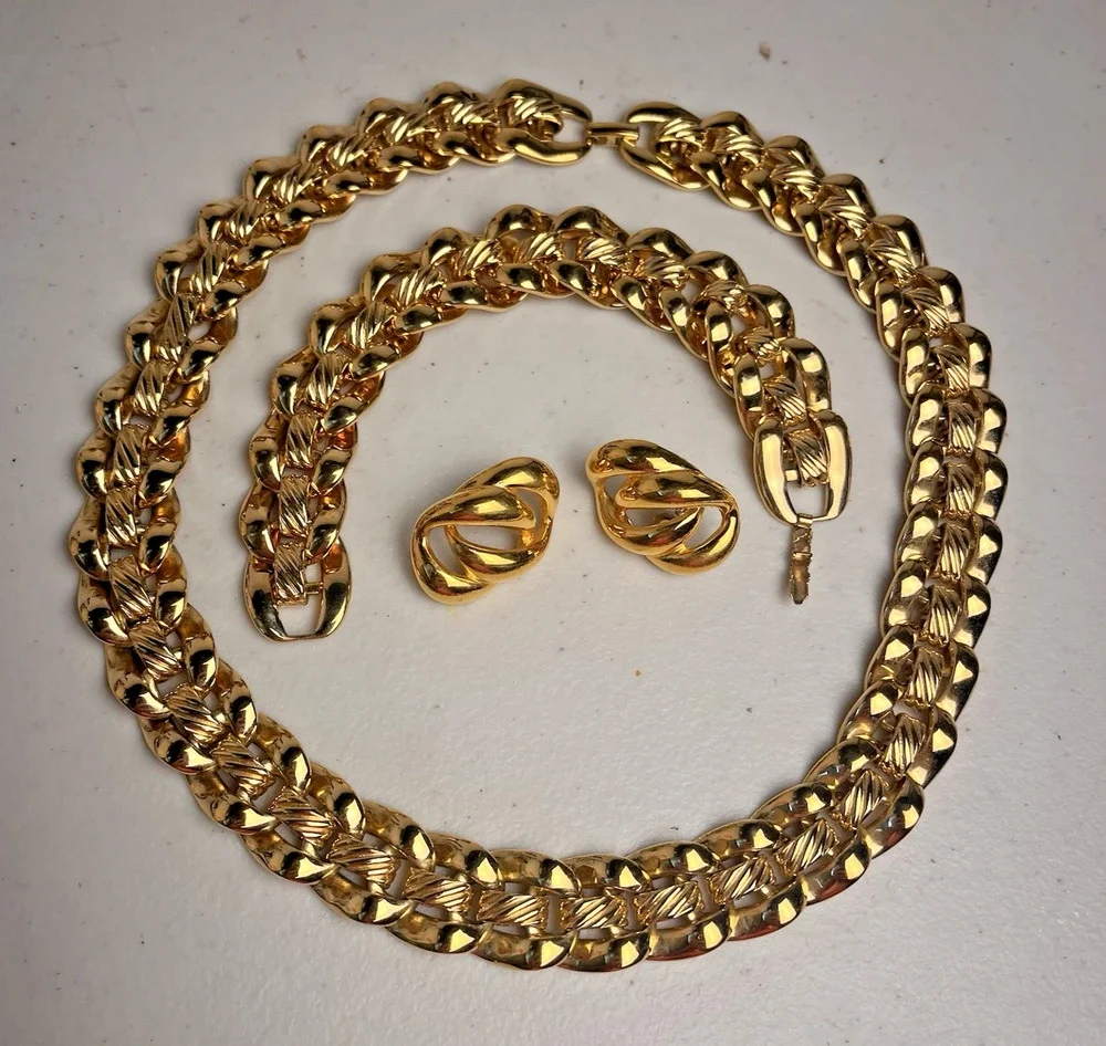 Vintage Napier 80s Chunky Gold Tone Set Link Chain Necklace Bracelet & Earrings